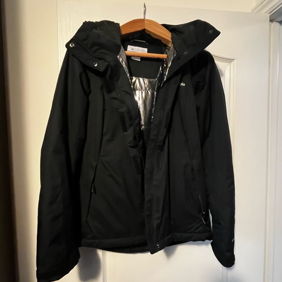 Winter ski jacket by Columbia - Picture 2 of 3